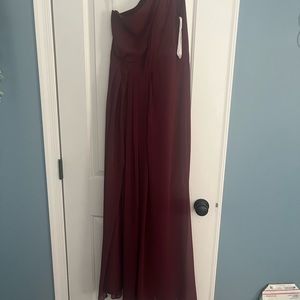 Long one-shoulder crinkle chiffon dress